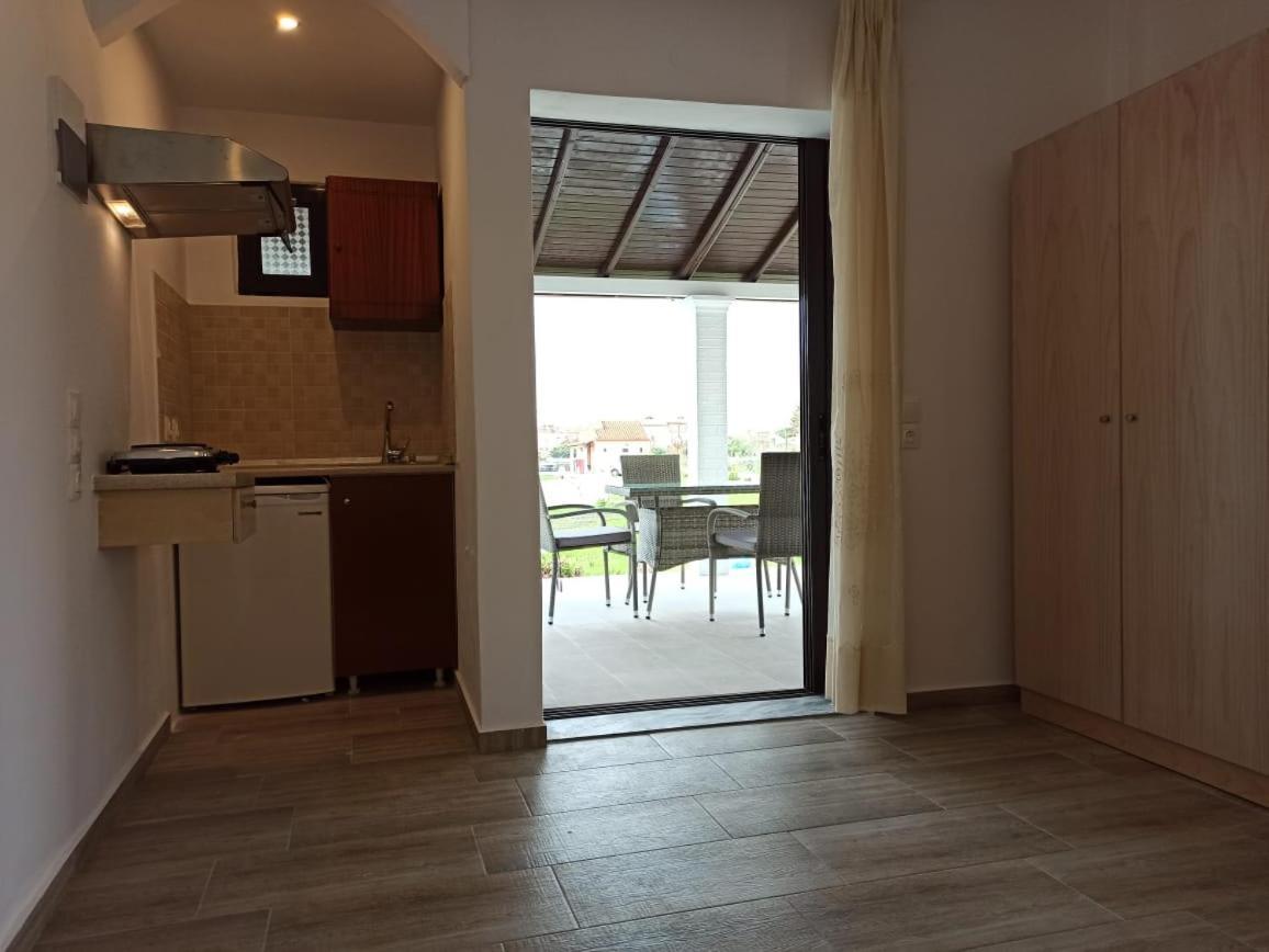 Lord Complex Aparthotel Agios Georgios  Exterior photo