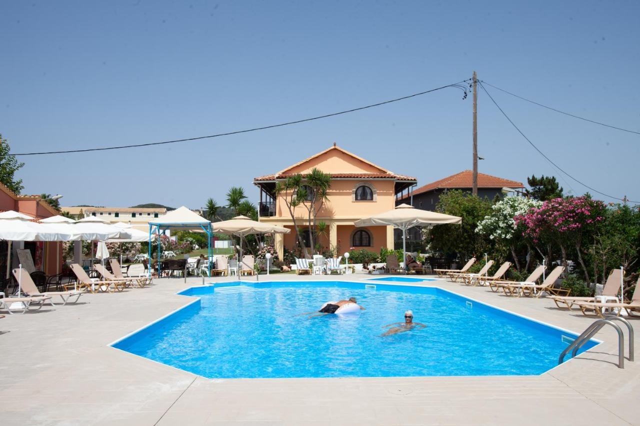 Lord Complex Aparthotel Agios Georgios  Exterior photo