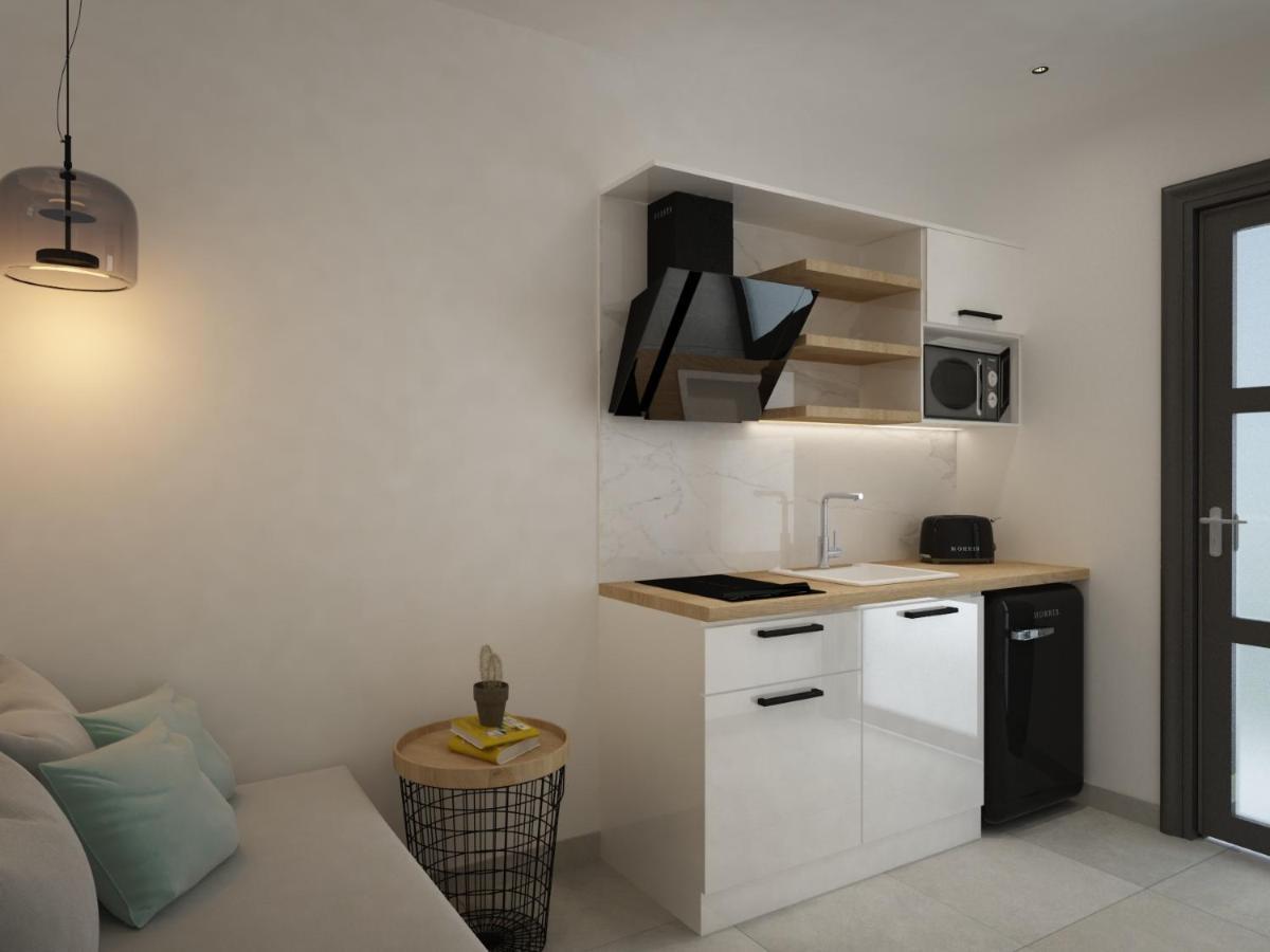 Lord Complex Aparthotel Agios Georgios  Exterior photo