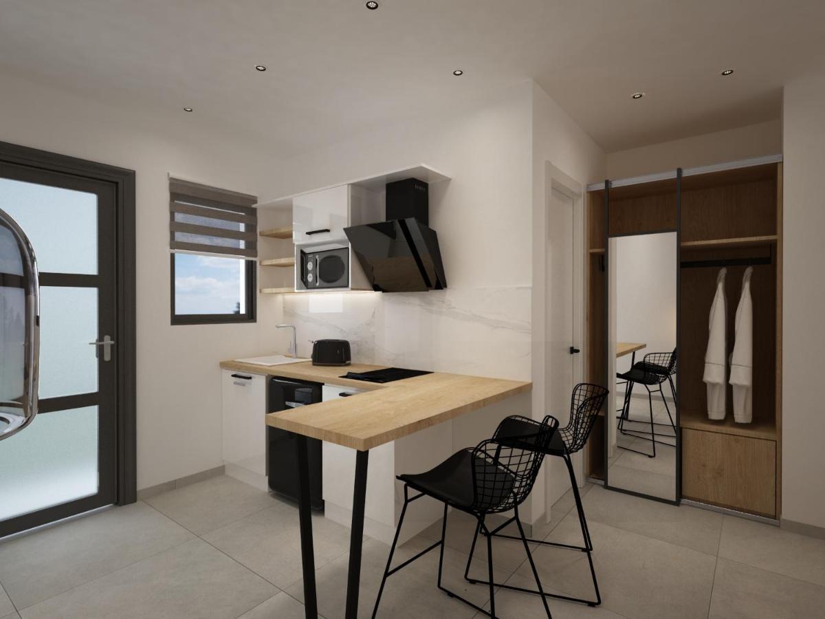 Lord Complex Aparthotel Agios Georgios  Exterior photo