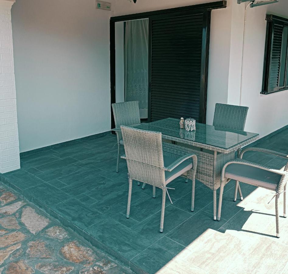 Lord Complex Aparthotel Agios Georgios  Exterior photo
